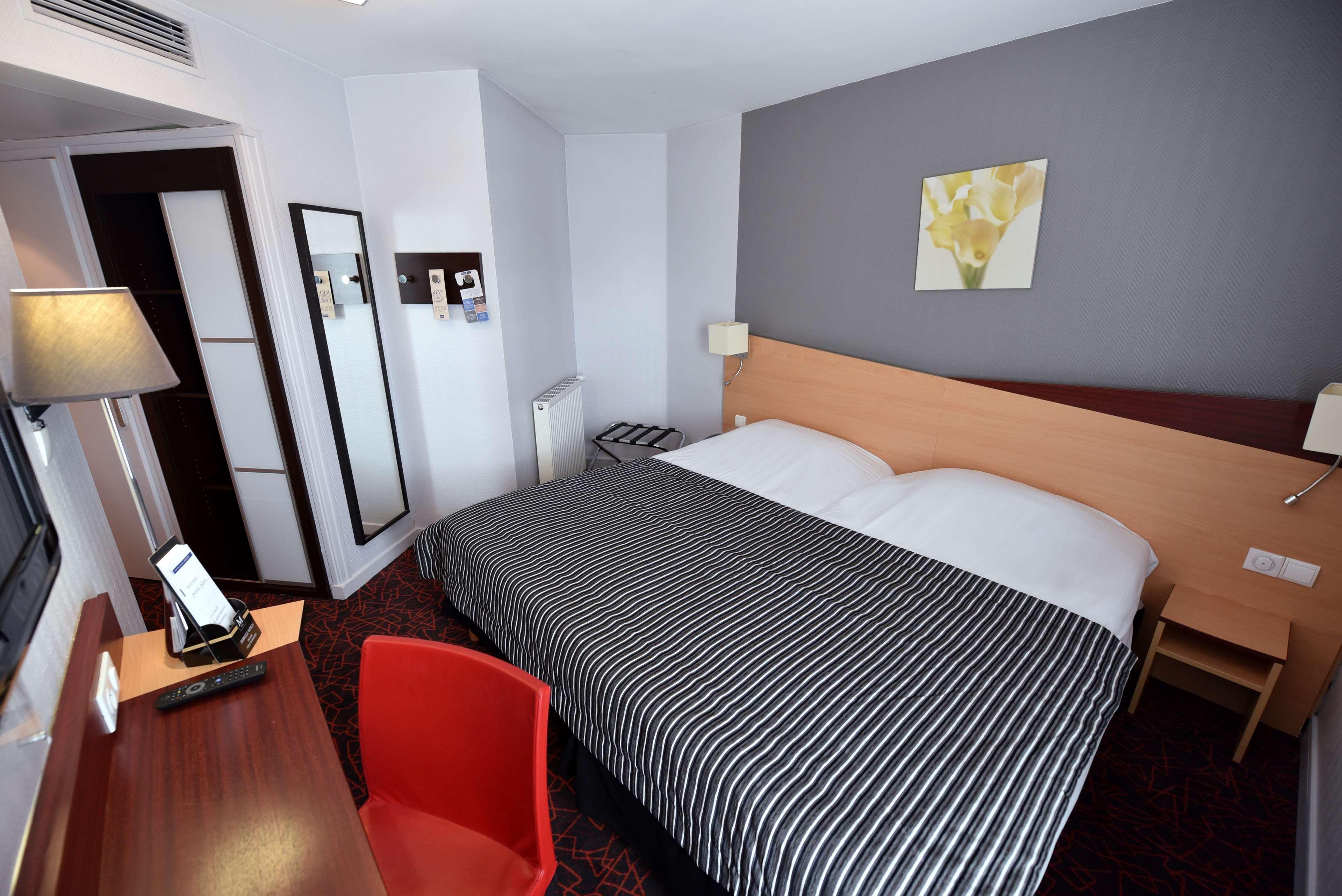 Kyriad Hotel Dijon Gare Zewnętrze zdjęcie