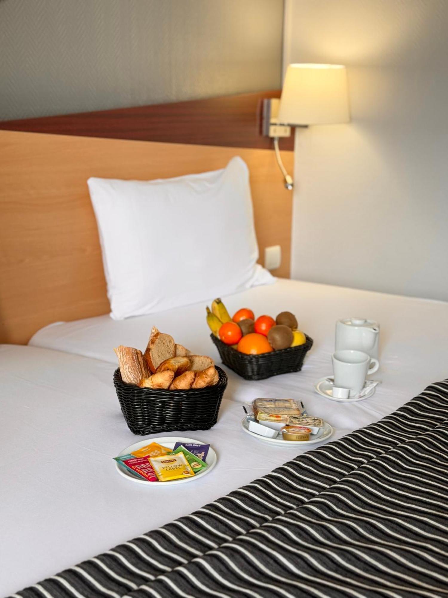 Kyriad Hotel Dijon Gare Zewnętrze zdjęcie